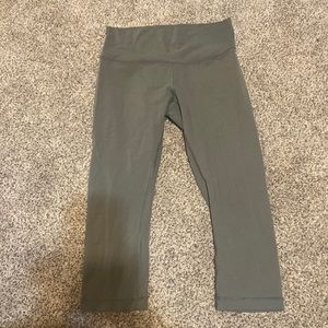 Lululemon cropped leggings